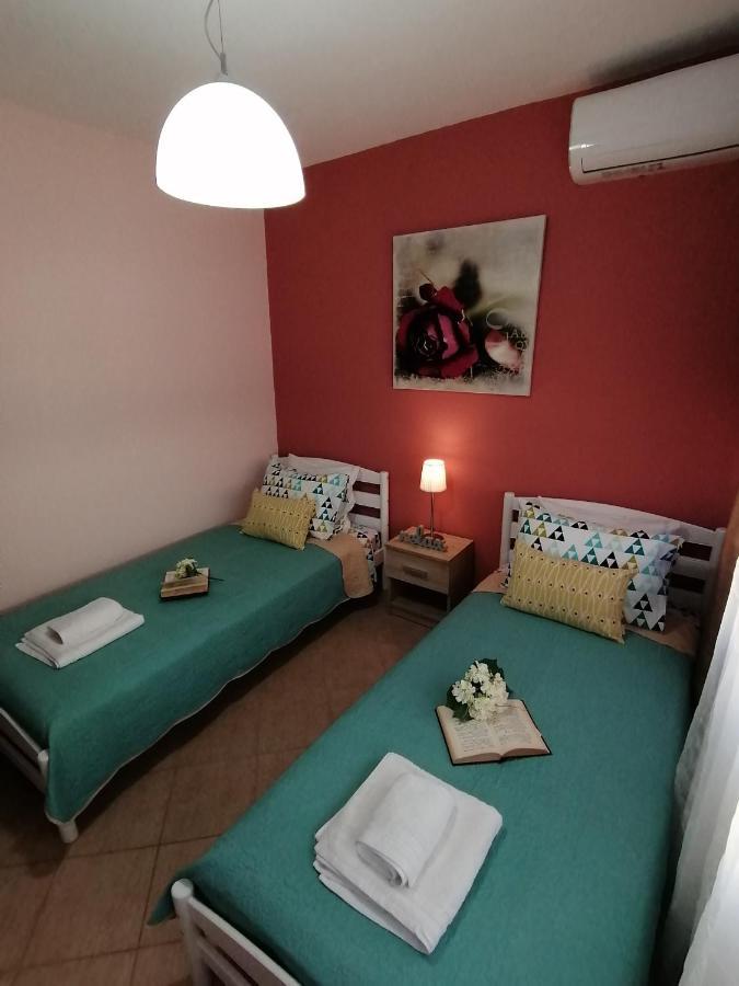 Apartamento Bella Casa Néa Péramos Exterior foto